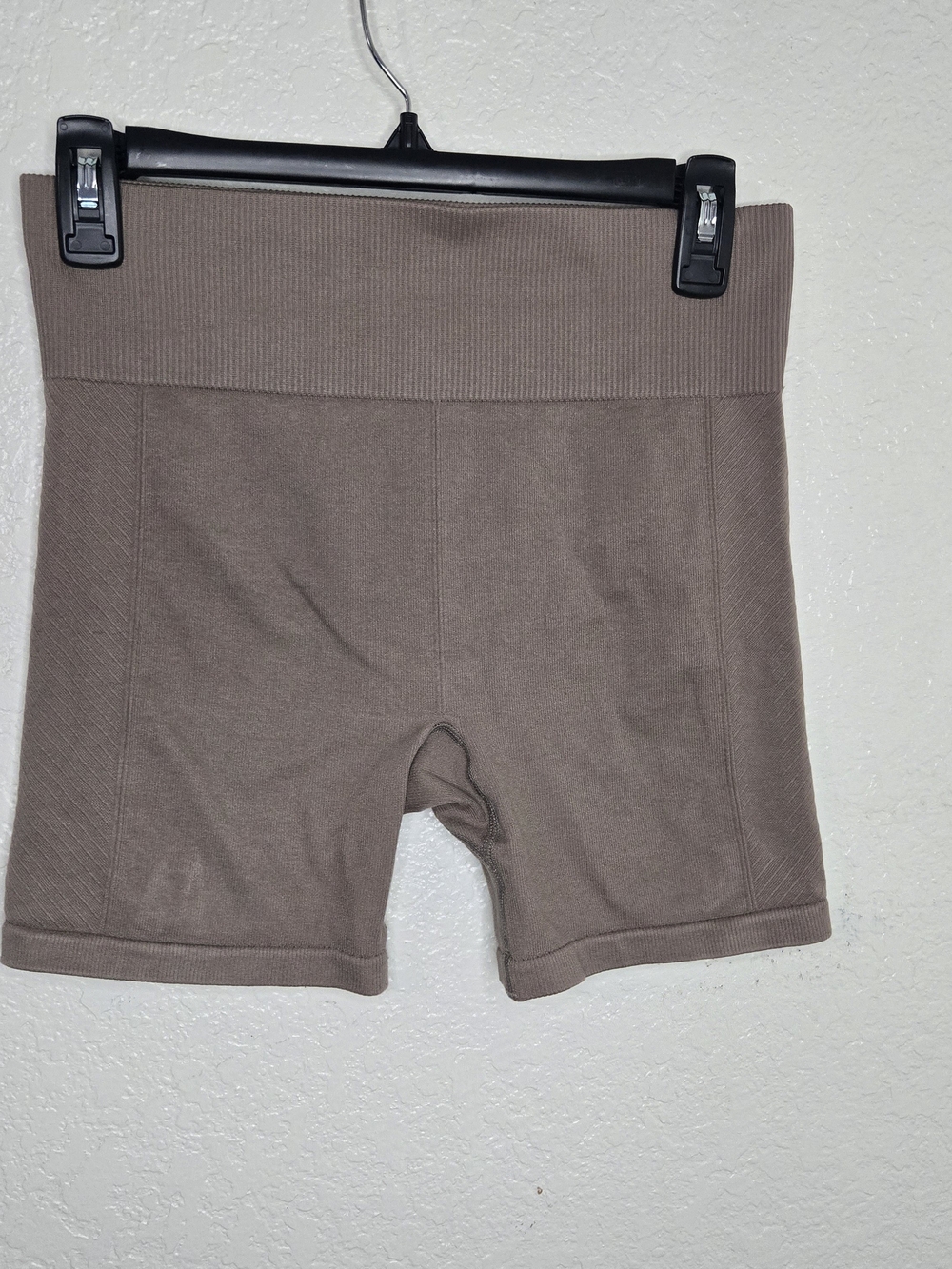 Women’s High-Waist Seamless Bike Shorts — Taupe - Picture 1 of 2
